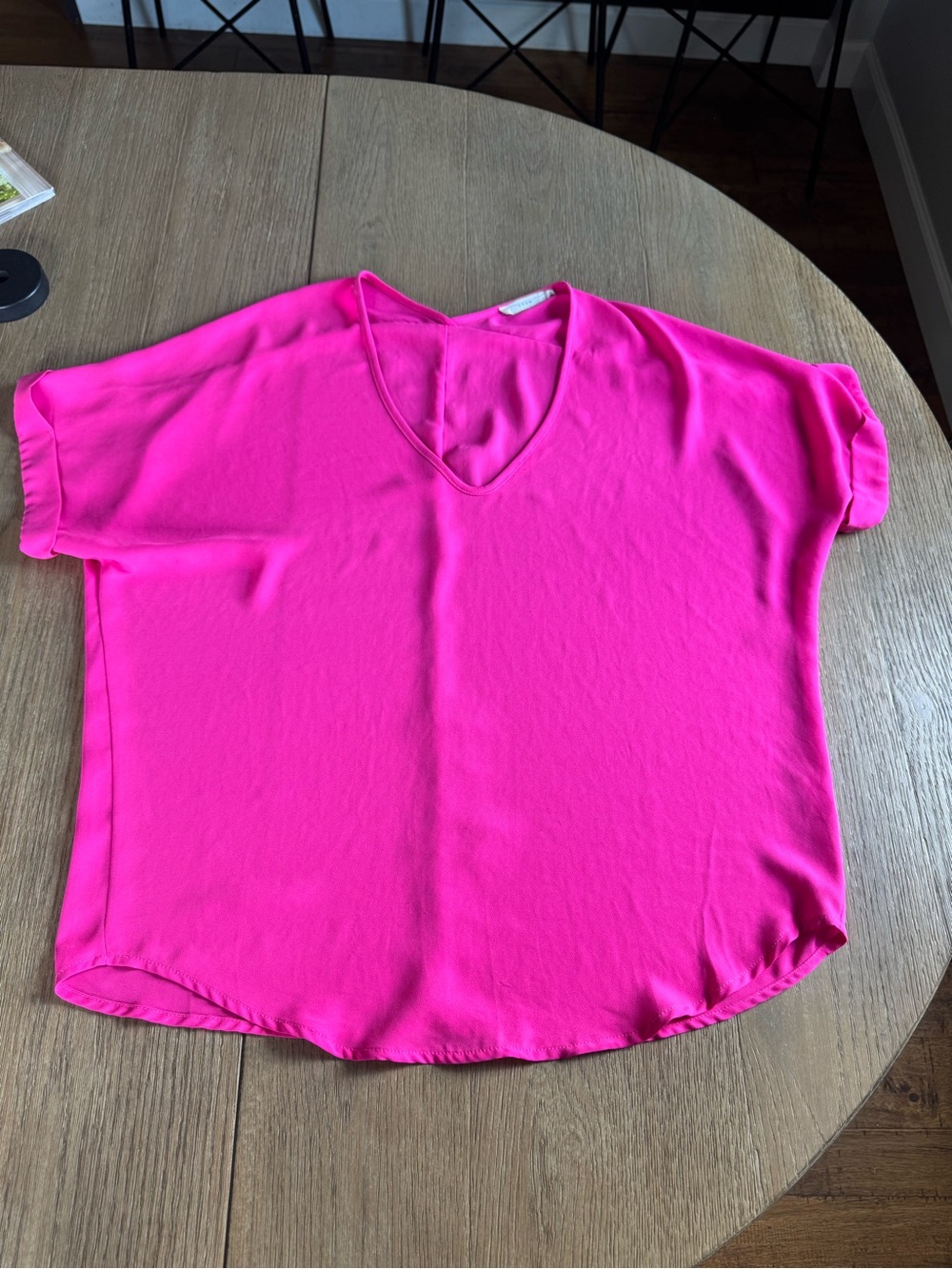 Lush Hot Pink V-Neck Short Sleeve Blouse Medium